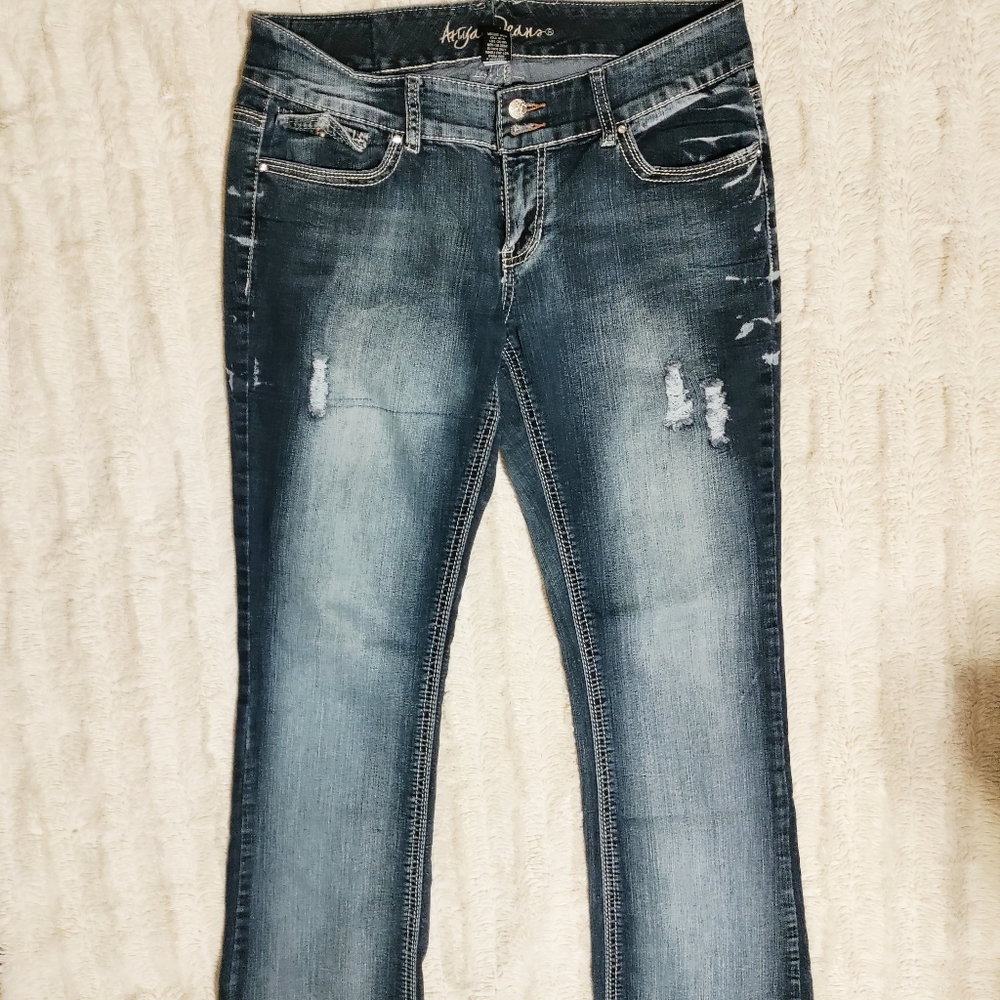 Women's Ariya faded jeans size 13/14